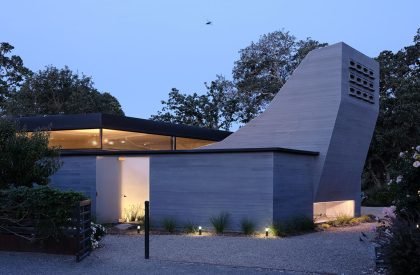 A Mourning Dovecote | S^A | Schwartz and Architecture
