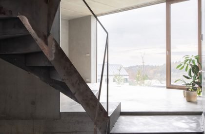 House with Seven Floors | Malý Chmel