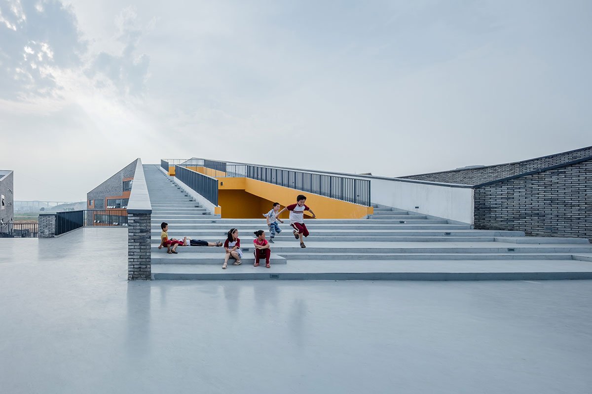 120-Division School | WAU Design