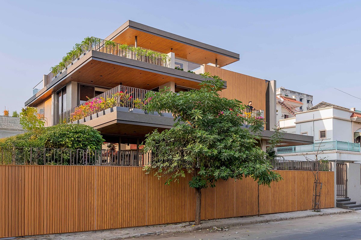 NRI Bungalow at Thaltej | Prashant Parmar Architect – Shayona Consultant