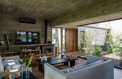 Tres Patios House | Besonias Almeida arquitectos