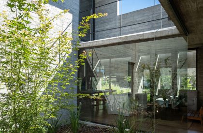 Tres Patios House | Besonias Almeida arquitectos
