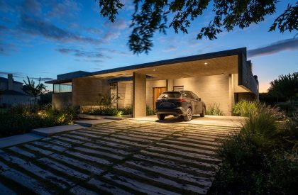 Tres Patios House | Besonias Almeida arquitectos