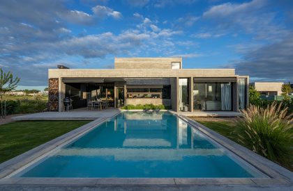 Tres Patios House | Besonias Almeida arquitectos