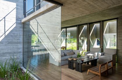 Tres Patios House | Besonias Almeida arquitectos