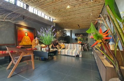 Cobblestone House | 1+1>2 Architects