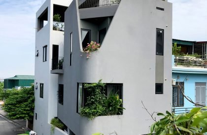 Cobblestone House | 1+1>2 Architects