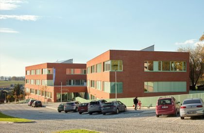 Frič Brothers Elementary School | Atelier 6