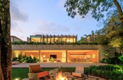 Pacaembu House | Studio Arthur Casas