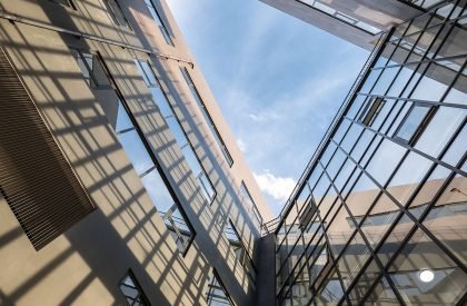 The Dewey Schools | 1+1>2 Architects