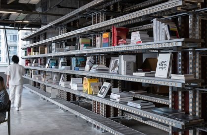 889GLO Art Space | SpActrum