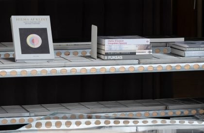 889GLO Art Space | SpActrum