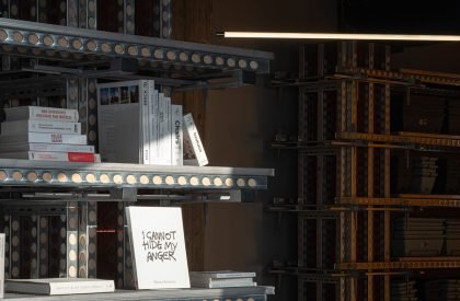 889GLO Art Space | SpActrum