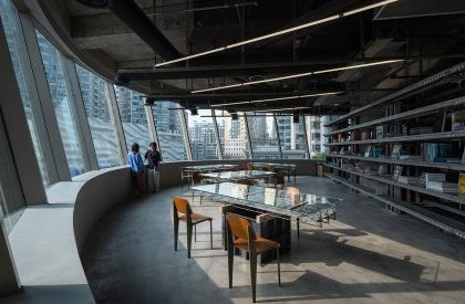 889GLO Art Space | SpActrum