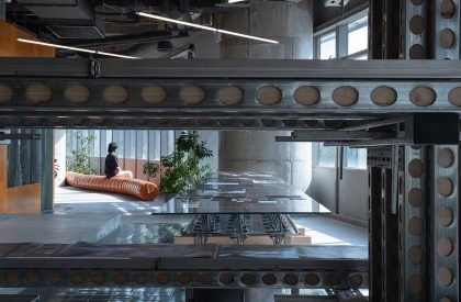 889GLO Art Space | SpActrum