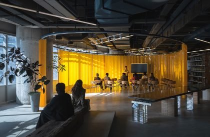 889GLO Art Space | SpActrum