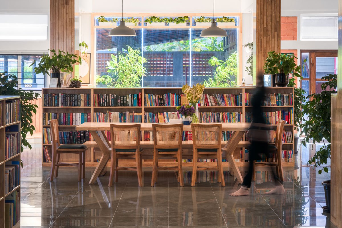 Children’s Library for a Montessori School | Atelier ARBO