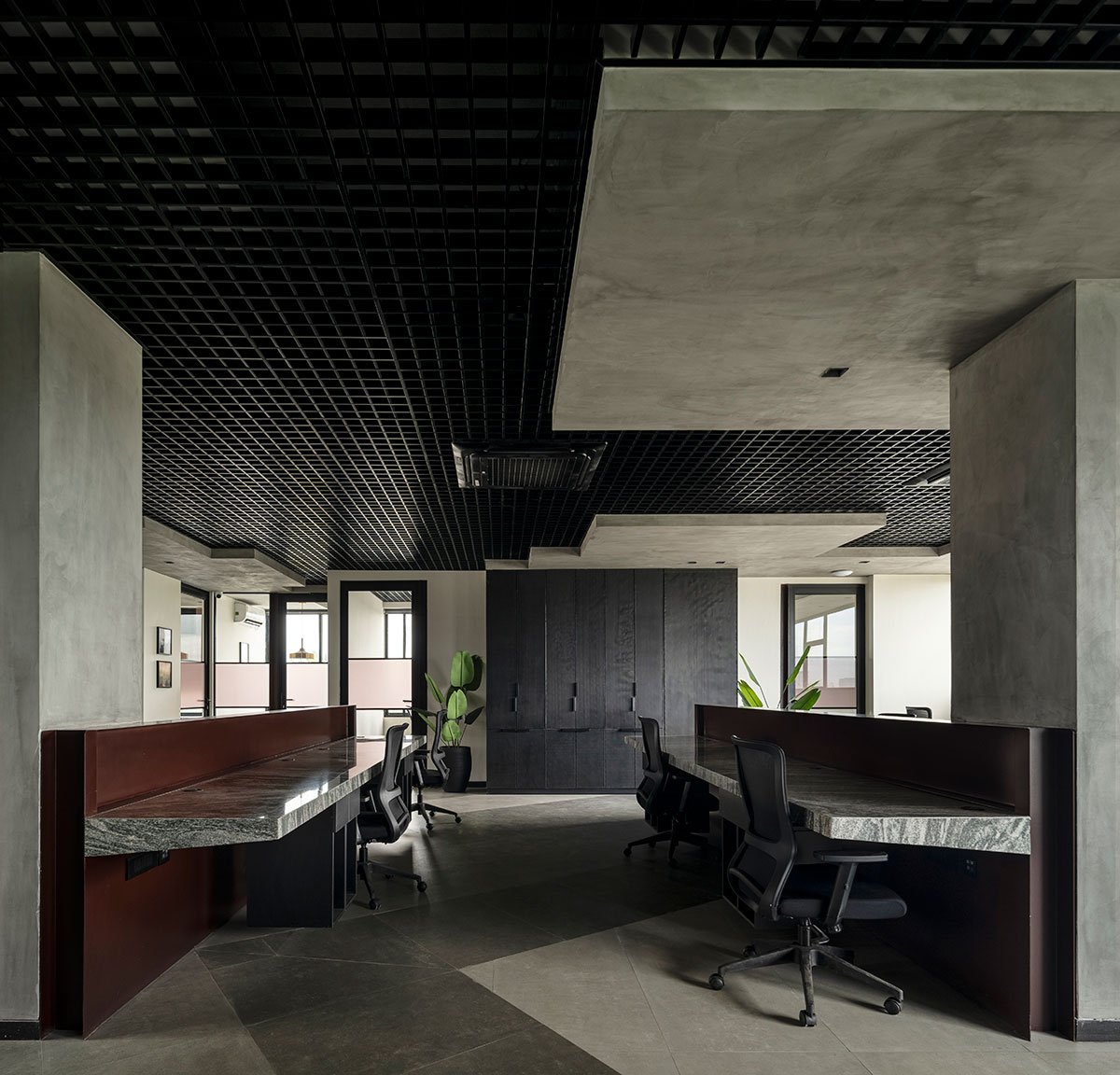 Ironside | Studio Dashline