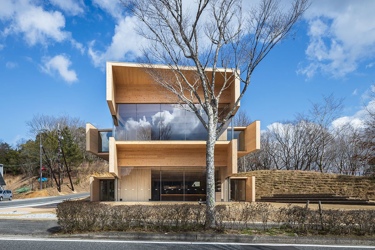 Kibi Kogen N Square | Kengo Kuma & Associates