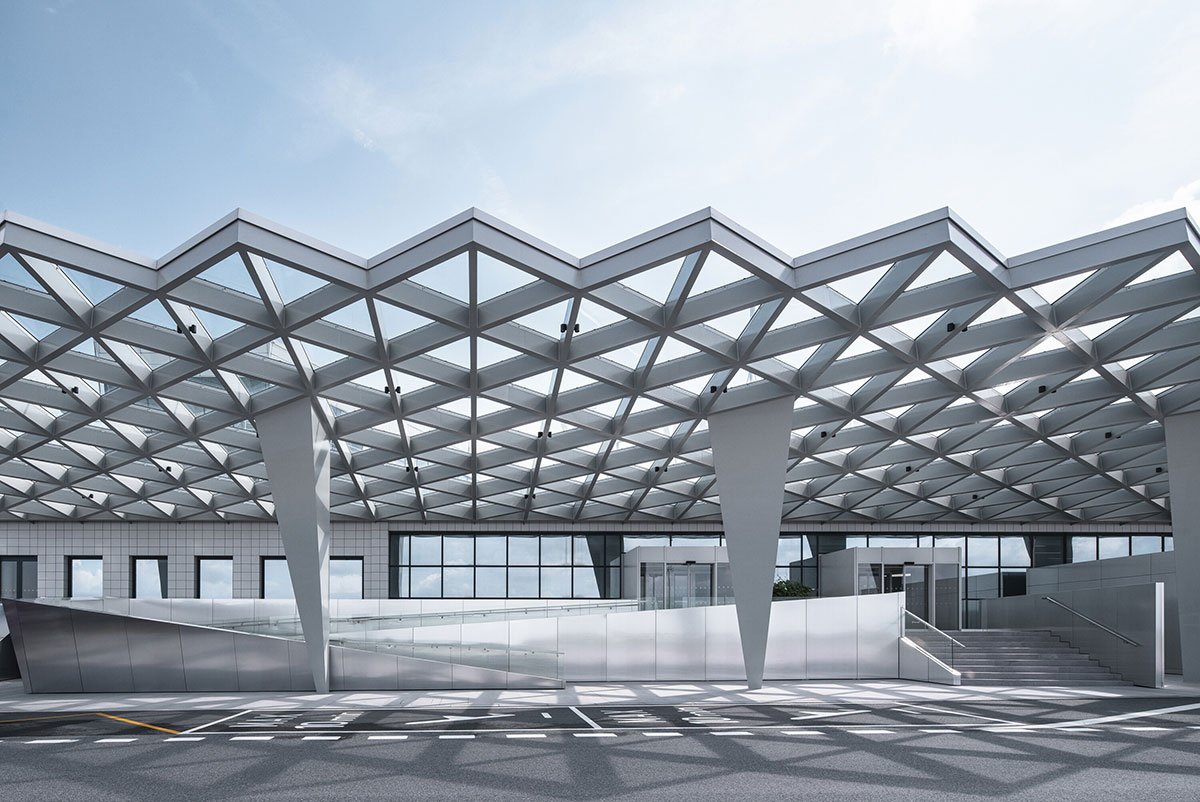 Prague Airport Terminal 3 | ra15