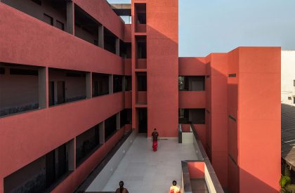Red Vessel | ROOMOOR