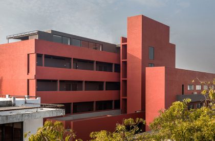 Red Vessel | ROOMOOR