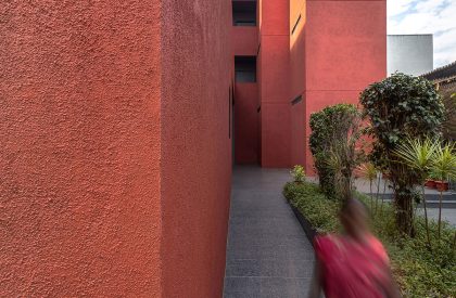 Red Vessel | ROOMOOR
