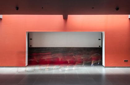 Red Vessel | ROOMOOR