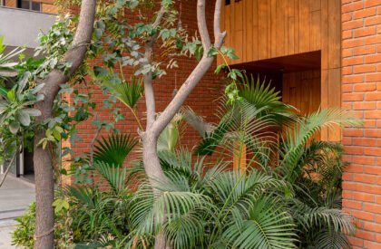 Bhavin Sarkar House | andblack design studio