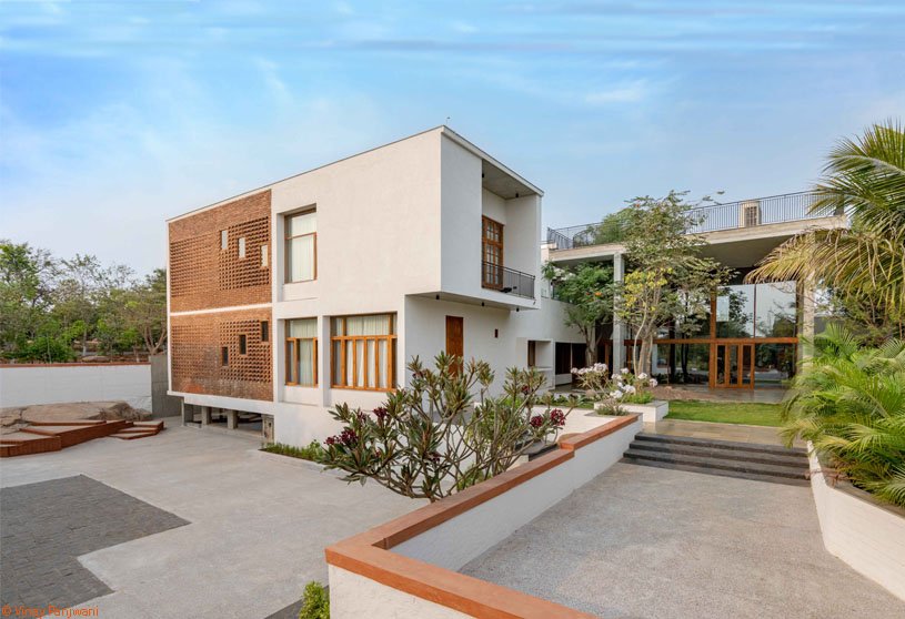 Daaji’s Home | The Grid Architects