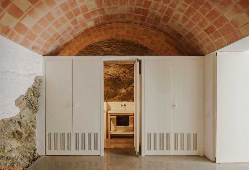 Fisherman’s House in Cadaqués | Bea Portabella + Jordi Pagès