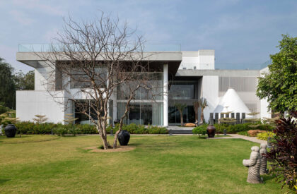 Shwet Villa | The Grid Architects