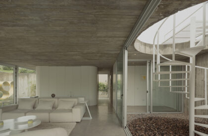Casa Clausura | Agustín Lozada