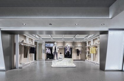 DESCENTE Flagship Store | Still Young