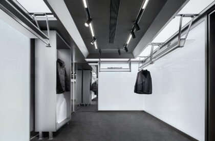 DESCENTE Flagship Store | Still Young