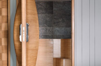 House of Curves | andblack design studio