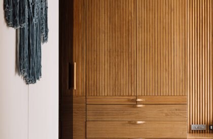 House of Curves | andblack design studio