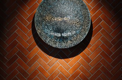 House of Curves | andblack design studio