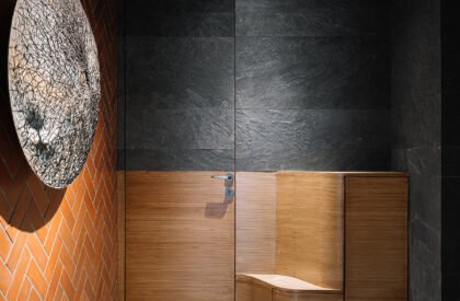 House of Curves | andblack design studio