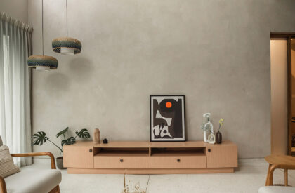 Maya Residence | Between Spaces