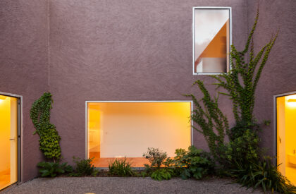Three Courtyard House | Extrastudio