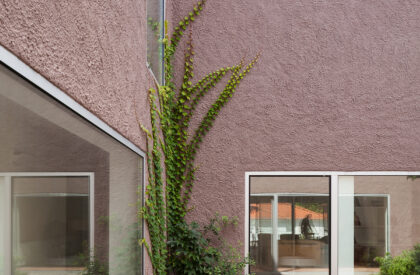 Three Courtyard House | Extrastudio