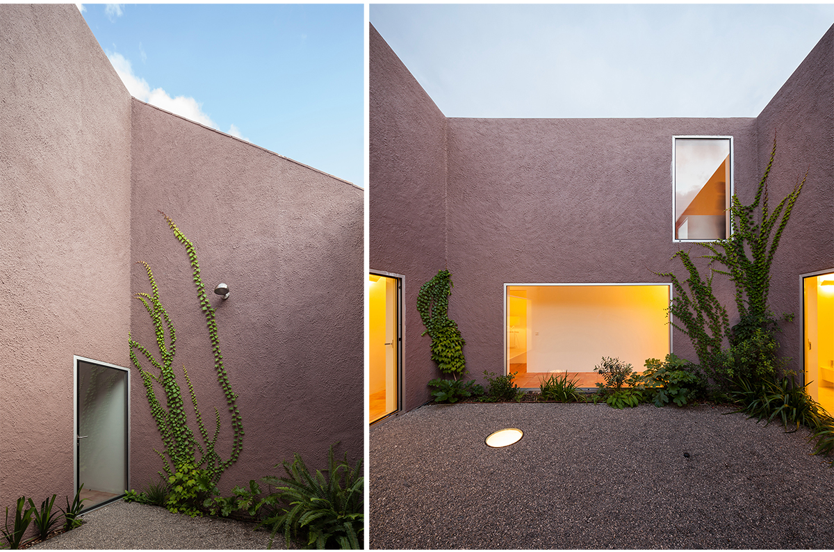Three Courtyard House | Extrastudio