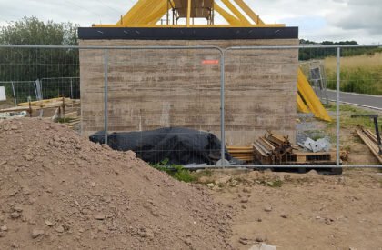 Den talamh | Fuinneamh Workshop Architects