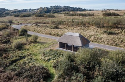 Den talamh | Fuinneamh Workshop Architects
