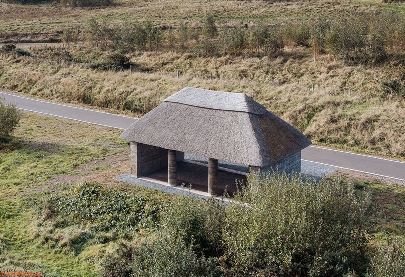 Den talamh | Fuinneamh Workshop Architects