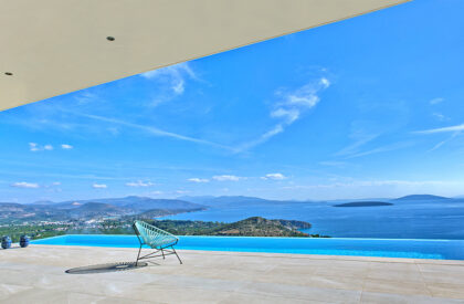 NAFPLIOBLU – Vacation House in Tolo | Katerina Valsamaki Architects