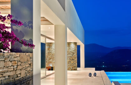 NAFPLIOBLU – Vacation House in Tolo | Katerina Valsamaki Architects