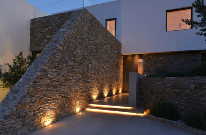 NAFPLIOBLU – Vacation House in Tolo | Katerina Valsamaki Architects