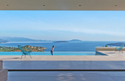 NAFPLIOBLU – Vacation House in Tolo | Katerina Valsamaki Architects